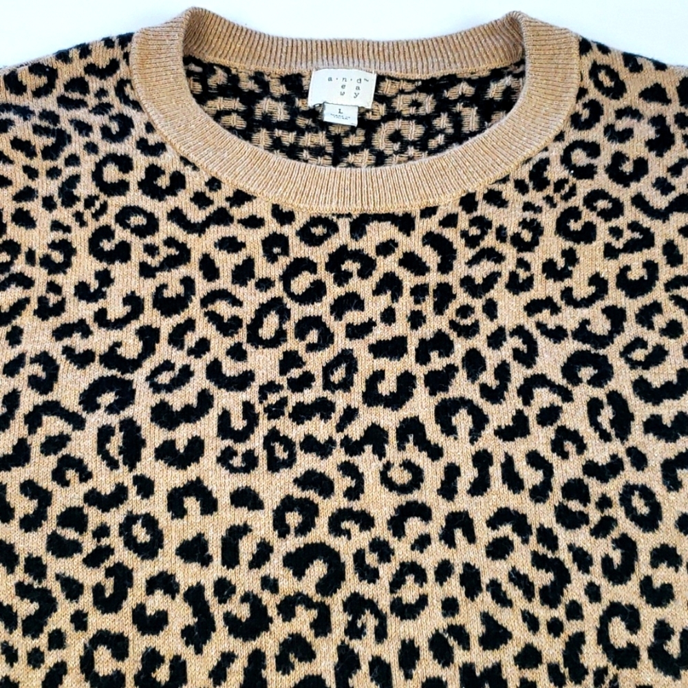 a new day Sweater in Black/Tan Leopard Size Large